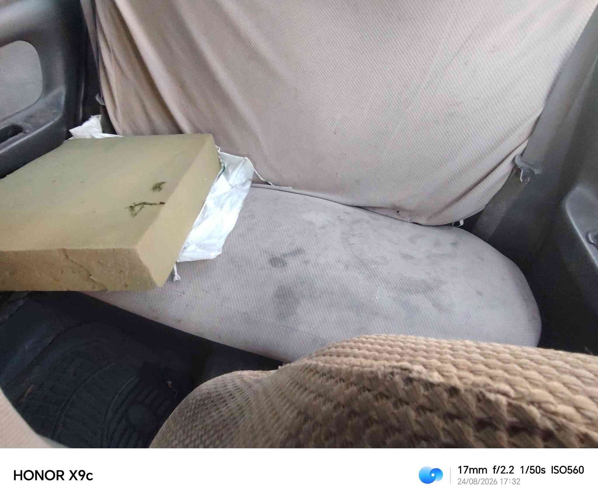 نيسان البيع
رقم بغداد دولي انكليزي تحويل مباشر 
موديل 94
تخم تاير نضيف 
سنوية جديدة 
هزة جديدة 
كير اوتو ماتيك 
محرك نضيف 
سيارة شغالة وتمشي 
سعر 23 وبيهة مجال
عنوان دورة
 
***********
