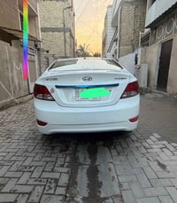 اكسنت • ٢٠١١ • تجديد بالذكاء