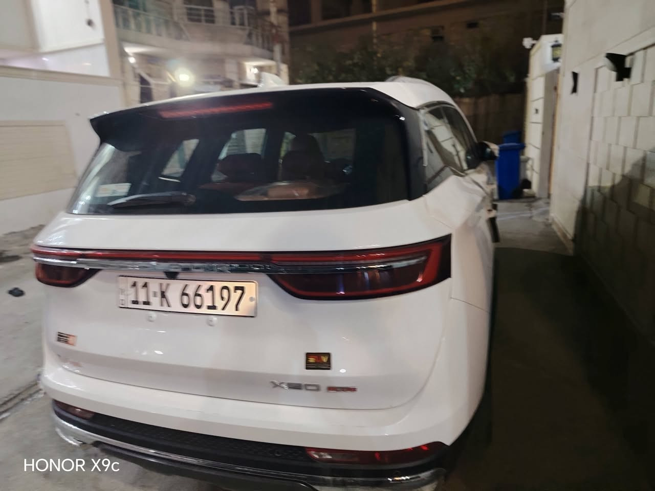 السلام عليكم جيتور x90 plus للبيع وكالة هارلم موديل  2024 محرك 2000تيربو
سيارة مكفولة من الصبغ والضربة سيارة جديدة ونظيفة ماشية 11الف بعدها بضمان الشركة رقم بغداد
العنوان بغداد العبيدي 

بيها شخط فقط بالجاملغ فقط السعر 180 

للتواصل واتس إب ***********
