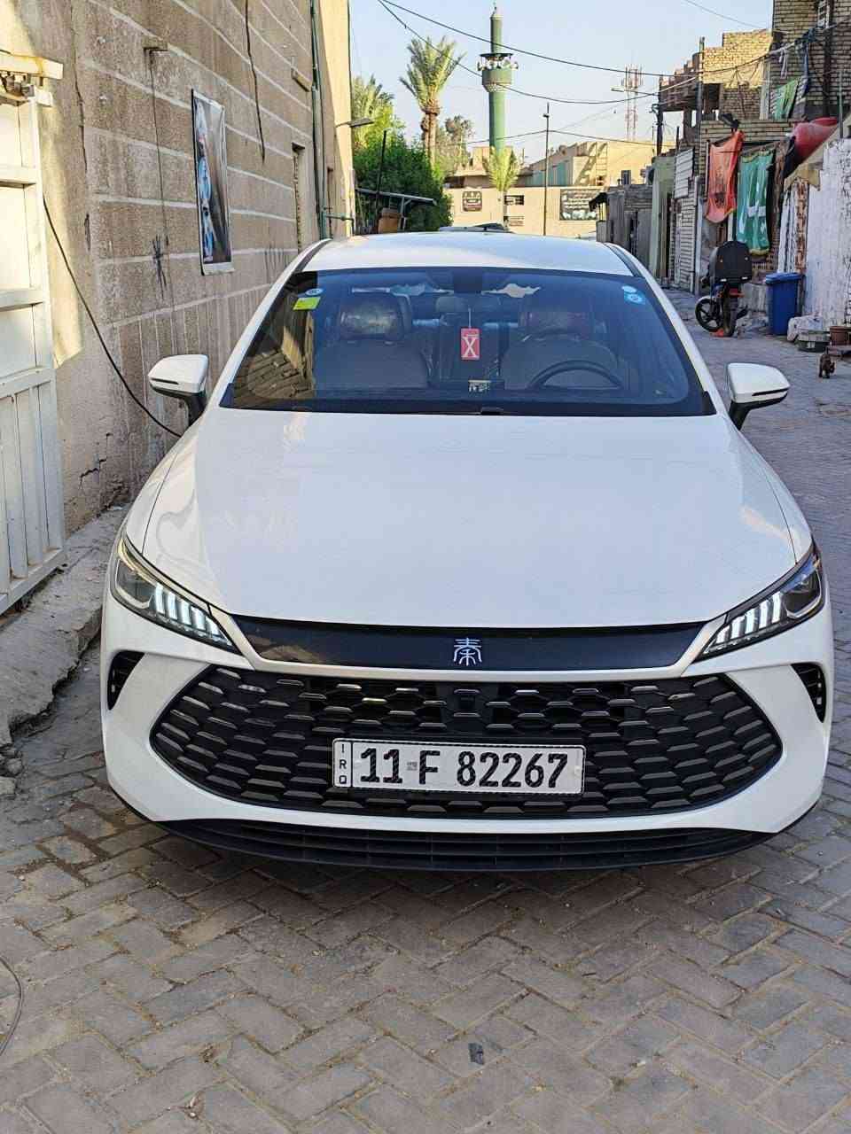 Byd جن بلاس
الموديل: 2025
الممشى :14 الف
اللون الخارجي: أبيض 
اللون الداخلي:  أبيض  
 رقم بغداد 
السيارةباسمي ، والتحويل مباشر
 السيارة مغلفة بالكامل الأرضية، الكشنات  والصندوق 
السيارة محدثة ومنزل برامج 
 السعر 
20 مليون و300 ألف د
 (20,300,000 د.ع).
رقم الهاتف:
 *********** 📱
مكان بغداد الرصافة
