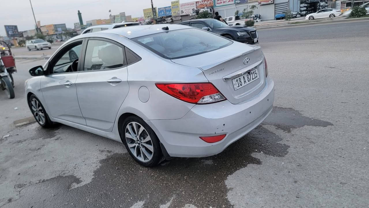 اكسنت وارد امريكي 2016 بيها صبغ 3قطع جاملغات خلفيه وقبق جنطه بدون حادث قوي رقم بابل سنويه جديده محرك 1600 كير محرك تبريد تخم تاير جديد سعر85 مكان نجف *********** او ***********
