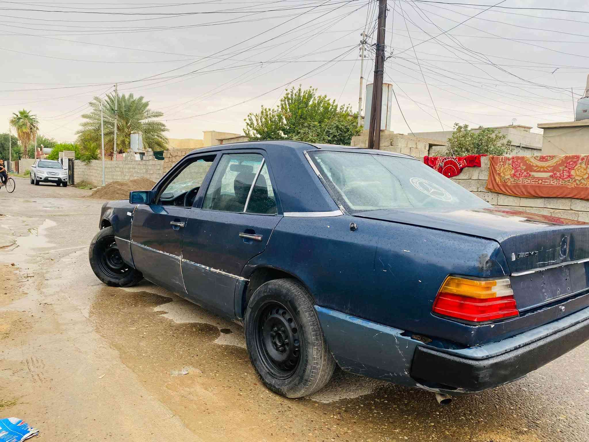 مرسيدس • جير عادي • ٤ سلندر