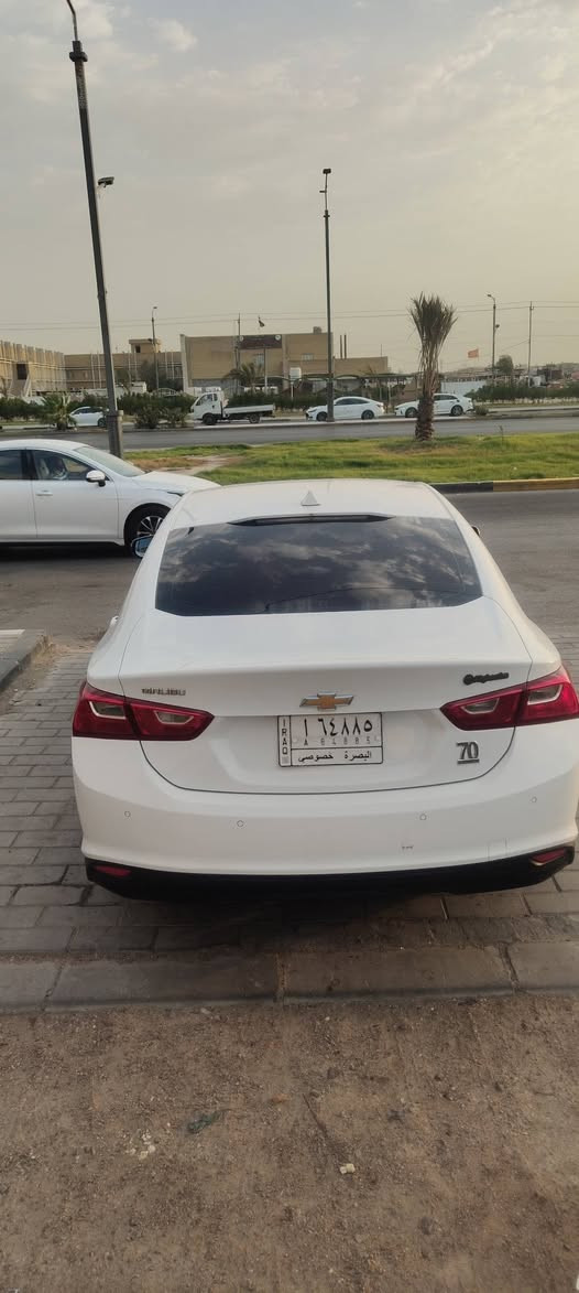 ماليبو خليجيه مكينه 2500 تنفس طبيعي بدون تيربو تفويلتك كله بانزين عادي  كير at موديل 2018 بيهه بارد شبر يم البك لايت  موضح بالصوره 120 وبيهه مجال حك الجيه مكاني بصره 
***********
