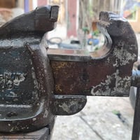 منكنه انكليزي اصلي بدون كسر او تصليح 3.ونص انج الفج مالها 9 سم تفتح 20...