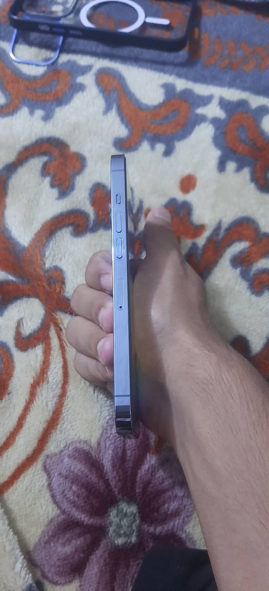 13 proفقط
مو ماكس برو فقط
جهاز شركه بعتبار فاتحه من الكارتون عل نضافه
ذاكره ٢٥٦
بطاريه 80
شرق اوسط ماستر 3AA
لجهاز وتر بروف ضد الماء 
بدون كارتون 
سعره ٥٢٥ وبي مجال بسيط كلش
مكان بابل حله 
***********
