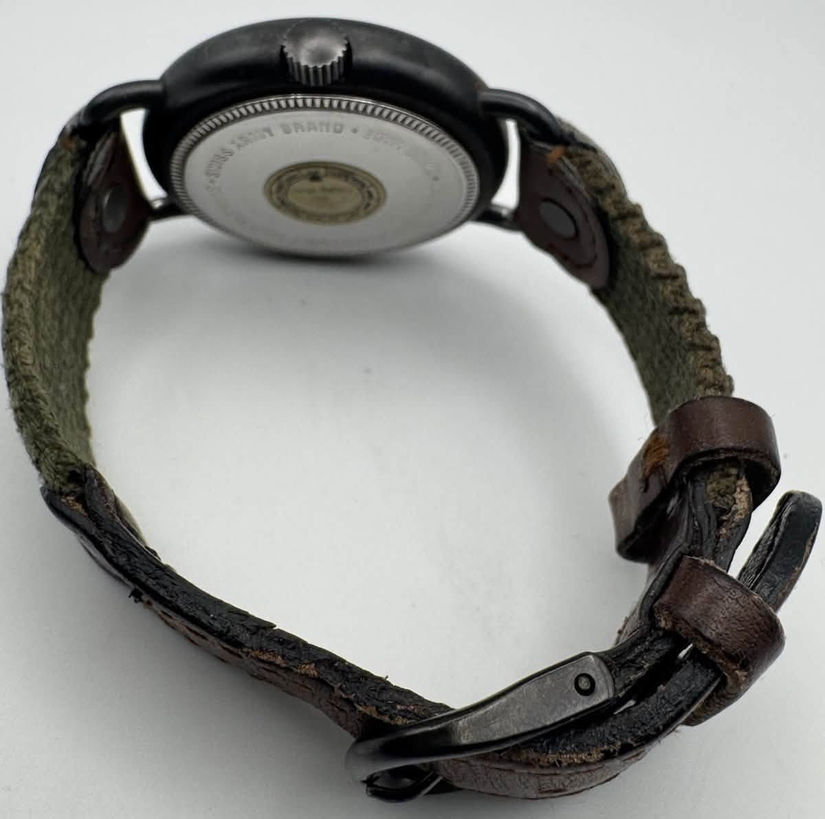 السلام عليكم
ساعة swiss army
الاصلية وهذا سعرها بالموقع واي شخص يكدر يفحصها عادي
الياخذها انطي سعر زين
لان هاي مو من العراق مشتريتها
ومستعجلين كلش عالبيع لان دنصفي بالبيت
التواصل خاص او واتس اب للاسعار
***********
مكان / حي الجامعة بغداد
التوصيل فقط للكرخ متوفر
