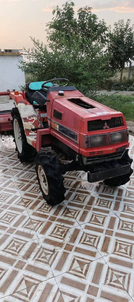 ميتسوبيشي • فور ويل • ميسان