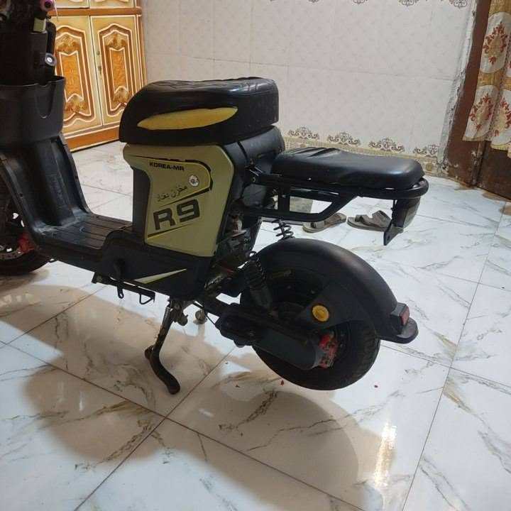 دراجه ار 9 بدون بطارايات.     كهربائيات كلها شغاله 
تاير خلفي جديد

فول نظافة محافظ عليها 

دراجة ما داخلة صيانة ابد كلشي بيها بلاد بس بطاريات تتفخن

مكاني بصرة 
سعر 150
لان دراجة تسوى وما متعوبه 

للتواصل واتساب / ***********
