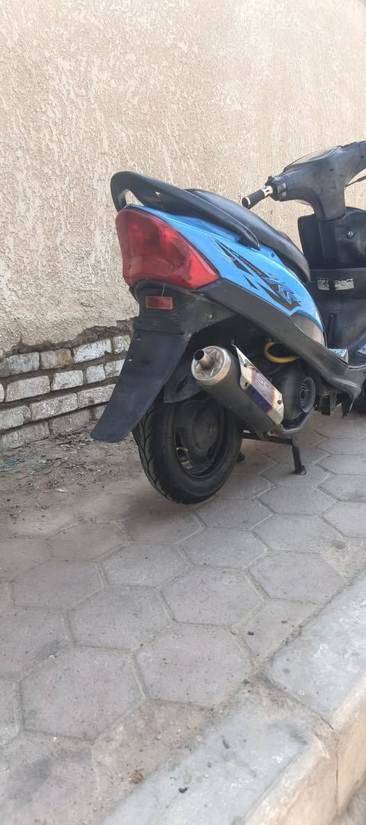للبيع ماكس عدله
مكينه جديده حاويه 
دراجه نضيفه 
هندر نكره 
صالنصه رياضيه
يدادت سكليتر رياضيه
دراجه أوراق السعر ٧٠٠ ألف
وبيه مجال قليل 
مكاني ميسان قضاء الميمونه
قرب جامع الميمونه الكبير
الرقم***********
