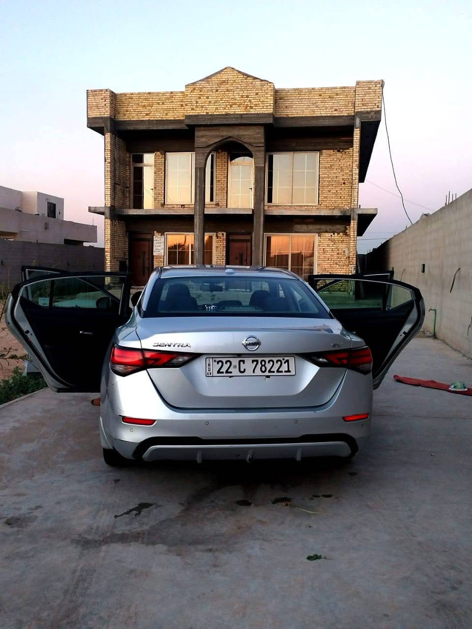نيسان سنترا 2022 sv
فول مواصفات ماعدا الفتحه 

رادار امام 

رادار خلفي

قياده ذاتيه تنبيه خروج عن المسار + تنبيه  اهتزاز المقود

بصمه تشغيل بصمه ابواب +صندوق بصمه

السياره باسمي

سونار موجود 

مكان بغداد المشتل

السعر 92بيه مجال
رقم ***********
