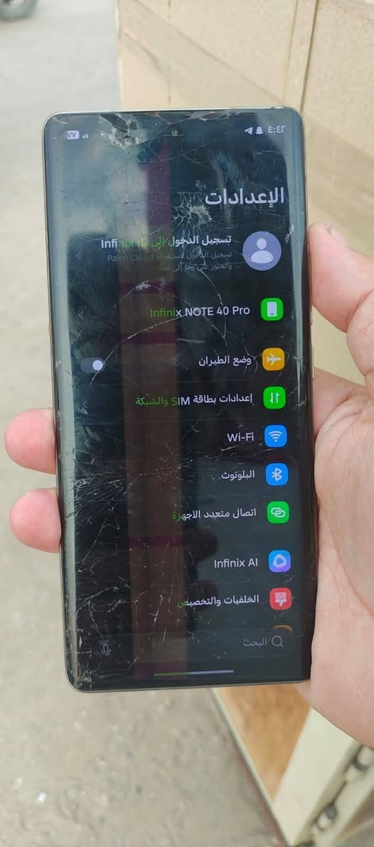 نوت ٤٠ برو • ٢٥٦ • ٨+٨ رام