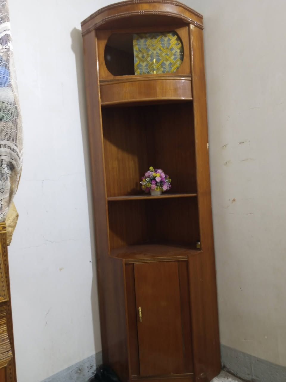سلام عليكم غرفه نوم احطاطه غرفه حيل نضيفه  ذبيت المكتبه علمود السبلت ناصي والديوان متاخذ القرفه سعر 750وبيه مجال مكاني فلوجه حي الشهداء ***********
