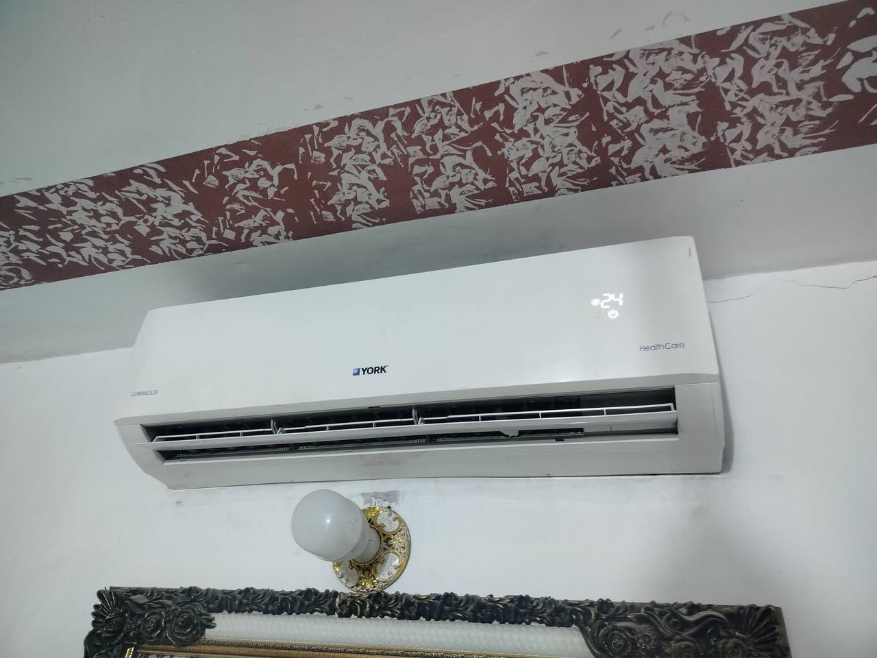 يورك ٢طن • غاز ٢٢ • حار بارد