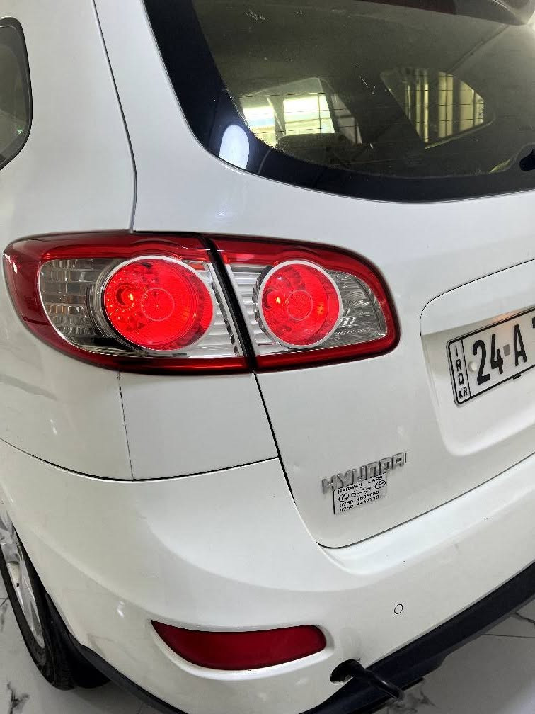 🚘 هونداي سنتافي Hyundai Suntafe 2011

اللون:  أبيض ( white)
✅ الكيلومترات: 300,000 كم قابل للزيادة 
✅ الكير: أوتوماتيك
✅ الوقود: بنزين
✅ نوع الدفع: AWD (دفع رباعي)
🎨 صبغ: 4 قطعة مصبوغة
✅ الحالة: تدشّر زينة، ماكو مشكلة بالمكينة
✅ الشكل الخارجي: نظيف وممسوح زين.
سيارة في معارض دهوك تيرمينال الرقم  55 📍 
*********** واتس اب ديبيس, كركوك
