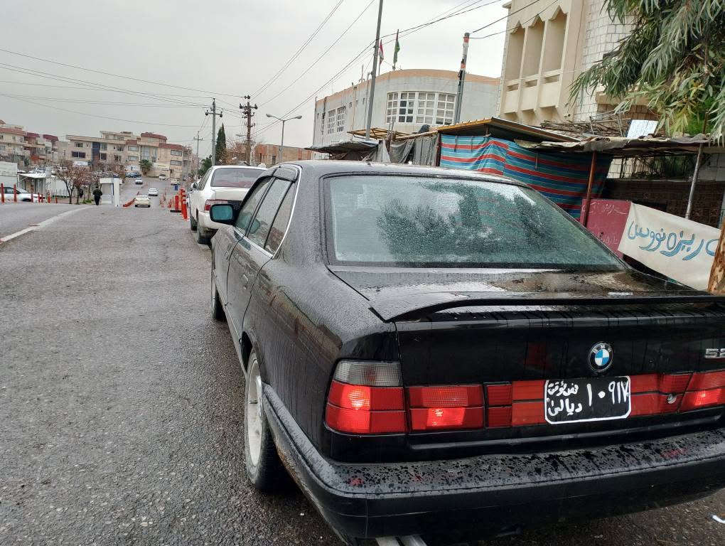 .bmw
ئارم پلاستيك سيلماني 520 گيرعادي ته بريد
2جام كاره با گيرو كه كينه به شه رت 
ئه كساي 3.23
4 تايه ي تازه 
ناوره ش
سلايت
ئارمو ئه والياتي بئ كيشه و به شه رت
سه ياره ي مه عره ز نييه 3 ساله لاي خؤمه 
سه ياره كه بئ كيشه يه و مالي دؤسته 
به نزين زؤر كه م ده خوات
ناو نيشان سليماني  
سيعري 34 گه لاو تؤزيك معامه له
*********** السليمانية, العراق
