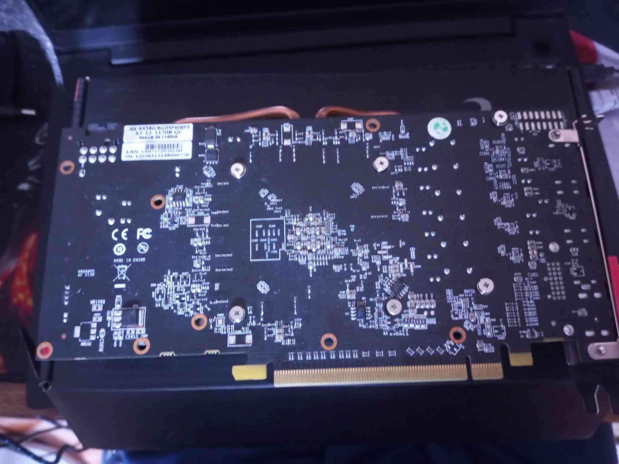 سلام عليكم 

توفر كرت شاشة 
RX580 8gb Axle (مجدد) 

تحت ضغط توصل حرارتة 70

كارت نظيف ويجي ويا ضمان فحص 

سعر كرت 100 الف مع توصيل

يوجد توصيل لجميع محافظات العراق 

مكاني ديوانية حي جزائر 

للاستفسار على الخاص
او 
الواتس اب فقط: 
***********

نص مكتوب في الصور:
- 2.10.2.0
- ng...
- %
- 60000 ms
- , avg: 55
- 00:00:27
- 1514
- 13.987 ms
- 1920 x 1080
- Off
- K 580 2048SP
- Core Profile Context 23.9.1.230821
- RX 580 2048SP
- DEV:1002-6FDF SUB:1002-831 REV:EF
- 54° C
- 3% (386 MB)
- 1141 RPM (0%)
- core: 1250 MHz - mem: 1750 MHz (7.0Gbps)
- FURMARK
- 10 2.0 build Oct 26 2025@07:47:52