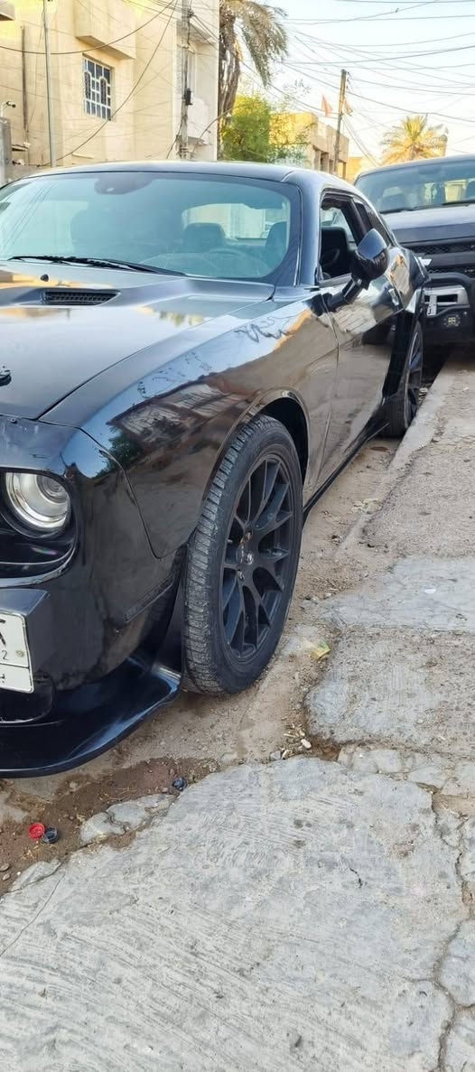 سلام عليكم جلنجر مديل 11 فول 5700 سياره حلوه كلش عليه هواي شغلات مكينه مكفوله كير جديده  حادث لغد جاملخ امامي او تكمه معجون ابيع هيجي  تحويل ثاني يوم بغداد رقم سياره بيه خلل بل كهربيات كاعد جلب نمره 3 بدلت كير ونفس شي داخل سياره جديد وخراضه كلهن موجود ما شادهن  سعر 60 بغداد الشعب ***********
