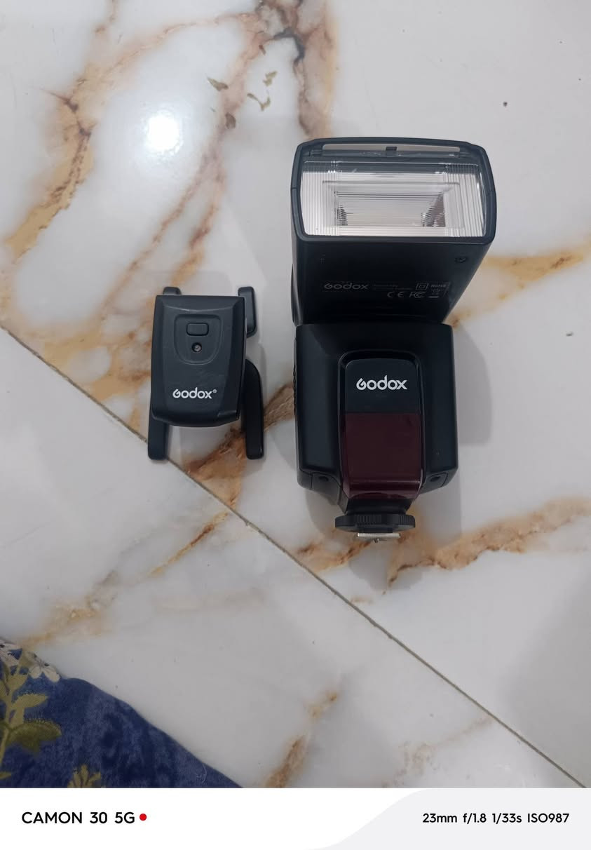 للبيع جهاز سحب رصيد وبطاقات شحن العاب + فلاش كاميرا
للاستفسار ***********

