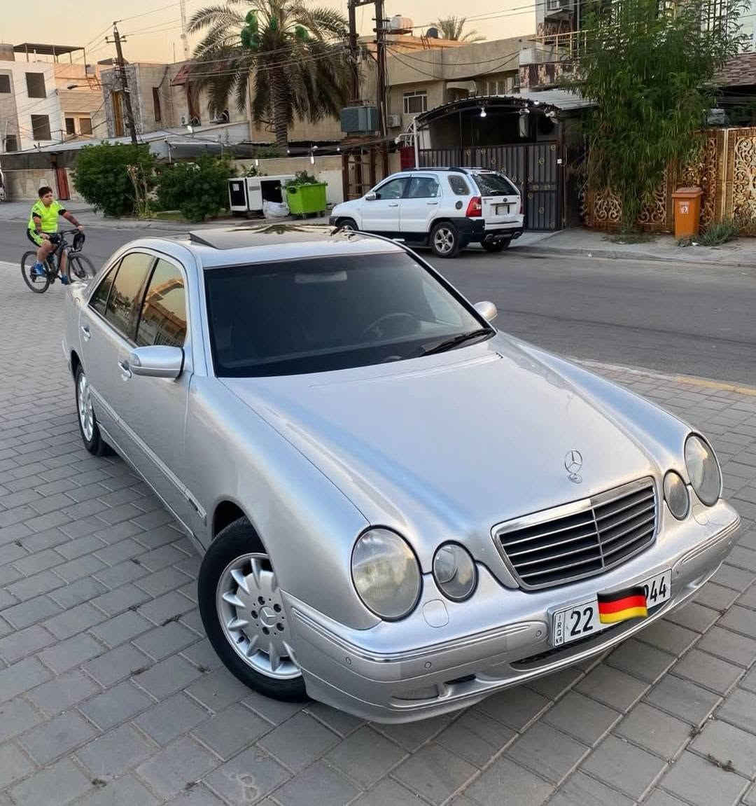 س ام عيون مديل 2000 فول مواصفات أعلى فئة مكينة كير تبريد صدر تاير كلة نضيف بشرط فقط صبغ اثر جراد بدون ضربة بدون خياسات السيارة على وضع البلاد بعدها جديدة 
مكينة V 
مري شفط 
بردة 
ثلاجة 
فتحة 
اشاير بل مري
تجوات كهرباء 
زراكات لايت 
كشنات كهرباء خزن 
تحكمات 
السعر 110 
بغداد البلديات 
***********
