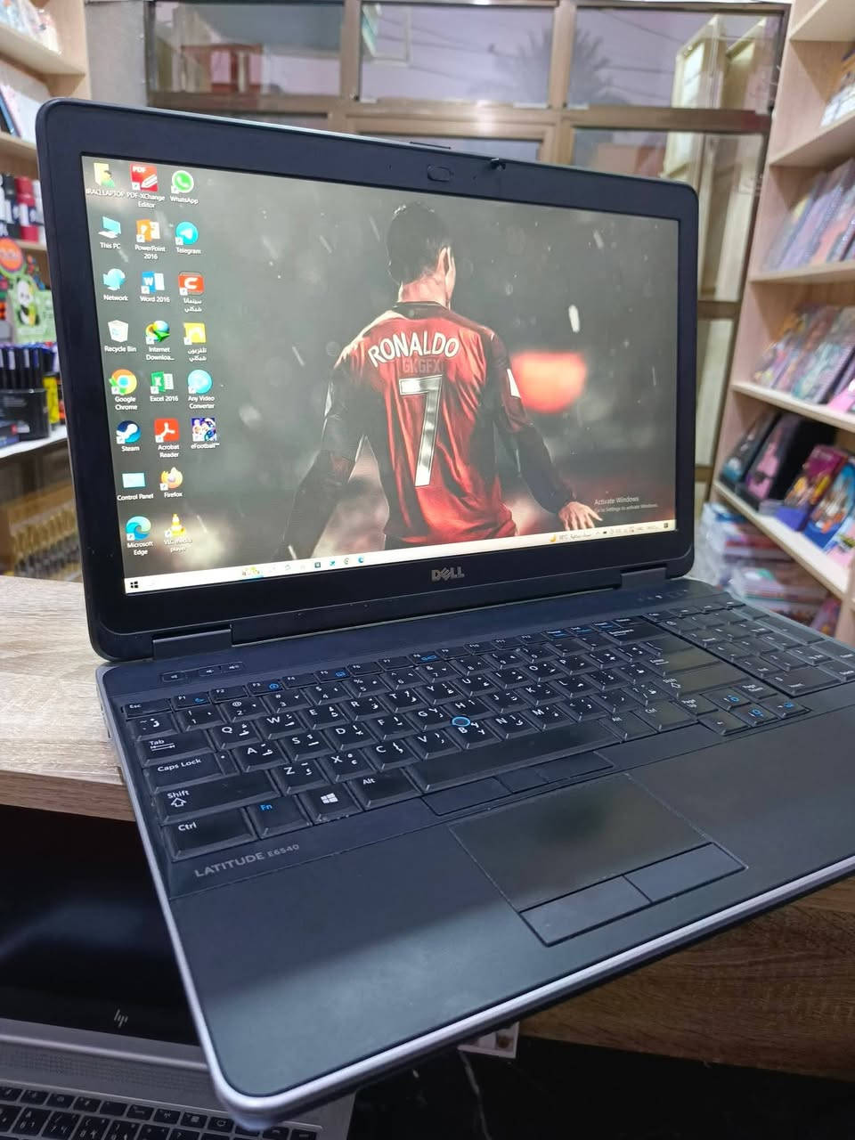 لابتوب Dell Latitude E640
السعر 180 الف فقط

المعالج: Intel Core i7-4610M الجيل الرابع

كرت الشاشة الخارجي : AMD Radeon HD 8790M 2GB

مع كرت داخلي 

الرام: 8GB

التخزين: 256GB SSD

البطارية ساعة ونص تقريبا

حجم الشاشة: حجم 15

نظام التشغيل: Windows 10 Pro 64-bit

واتساب ***********
