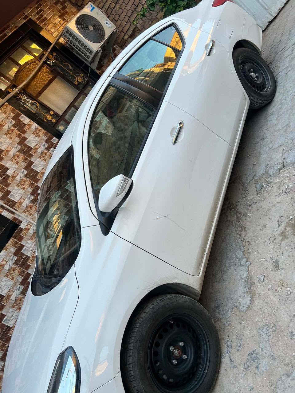 اسلام عليكم
نيسان سني هندي موديل ٢٠٢٥
رقم بغداد كفاله عامه من ضربه وصبغ ماعدا بارد قليل موضح بصوره ماشيه ٤٦ 

السعر ١٣٠ وبيها مجال قليل 
المكان كاظميه 
رقم الهاتف:***********
