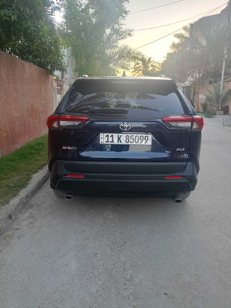 النوع: تويوتا راف 4 (RAV4).
 الفئة: xle(فئة اقتصادية وعملية).
 موديل السنة:2023
 العداد (ميل)25الف] (قابلة للزيادة).
الضرر جامرلوغ وبنيد 
 المحرك: [ 2.5 لتر، 4 سلندر]
 ناقل الحركة: [أتوماتيك]
 نظام الدفع: [امامي]
 نظام تثبيت السرعة.
رادار + قيادة ذاتية .
 شاشة لمس (كاربلاي) 
 كاميرا خلفية.
 نوافذ كهربائية.أوتو 
للاستفسار ***********
مكان سياره بعقوبه 
تم تخفيض سعر
170$
