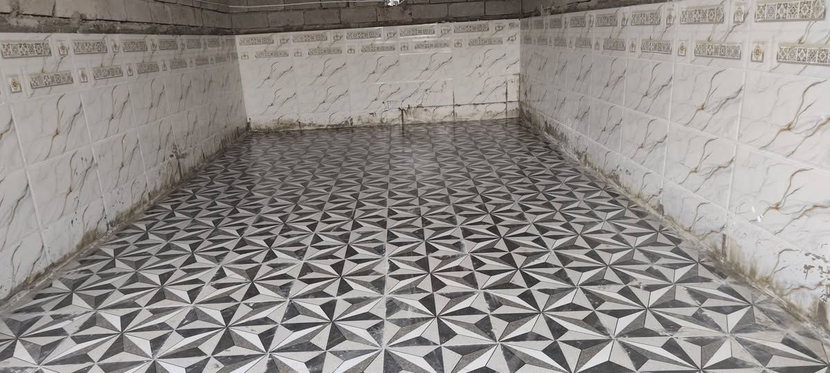 سلام عليكم شباب متوفر كادر عمل سيرميك +كاشي+ بورسلين في الموصل خارج الموصل ما اطلع شغل رقم واحد اسعار تنافسيه جدن رقم الهاتف ***********
