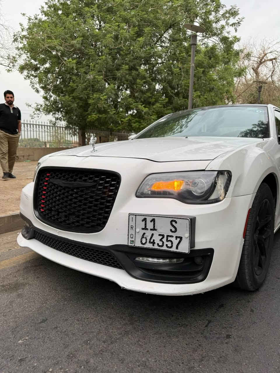 السلام عليكم اوباما S 300  موديل 21 مواصفات الاس معروفة حادثه سرقة 3 قطع فقط بدون ضربة بدون ضربة عارضة 250$ للتواصل ***********
