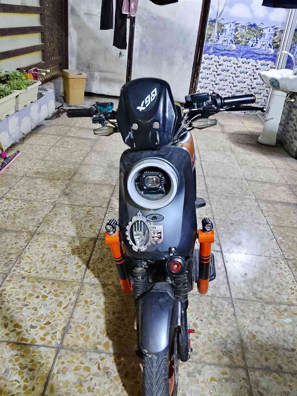 دراجه شحن للبيع سعر 300 بيها مجال منطقه الزعفرانيه ***********
