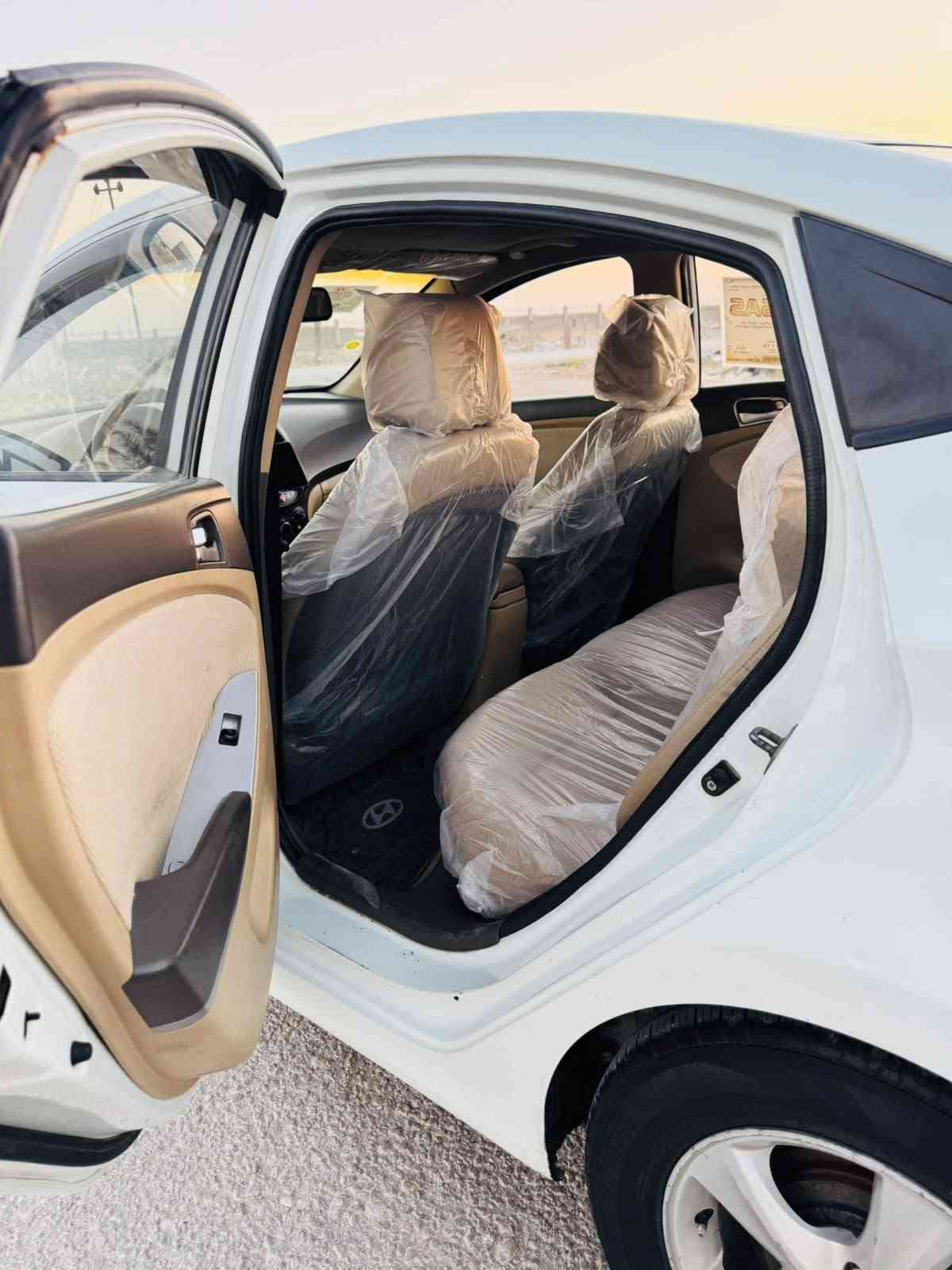 للبيع🔰
اكسنت خليجي 1600
 تحكمات ستيرن 
بنراماه 
ويل كب 
ب80وبيه مجال 
 اتصل وبيك خير ودللل  سيارة ما عايزه  ما متواجد على فيس 
***********
***********
مكان نجف

