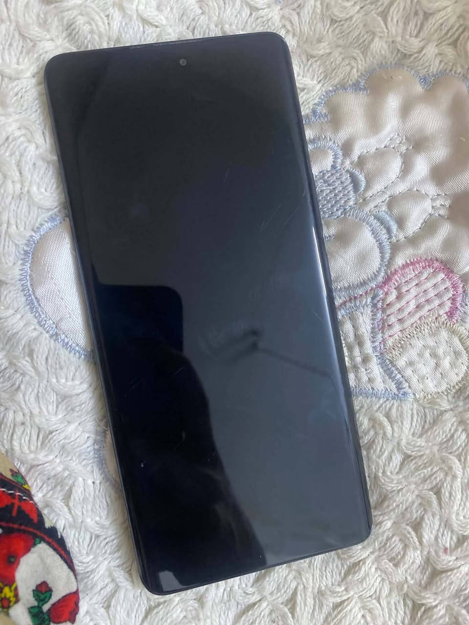 موبايل للبيع هونر x9cب ٣٥٠ وبي مجال كلش قليل ***********

