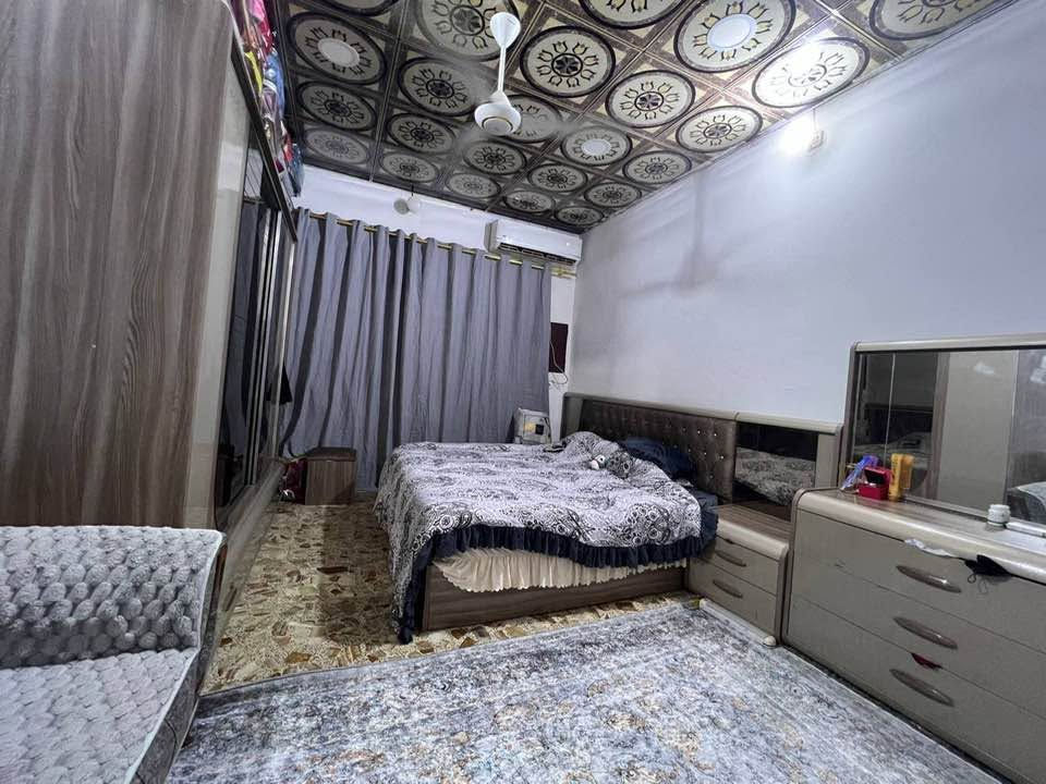 بيت للبيع دوانم دور النفط ع السده 
المساحه ٣٦٥ م 
طابو زراعي سند ٢٥
متوفره جميع الخدمات
للاستفسار  ع الخاص او الاتصال ع الرق***********
