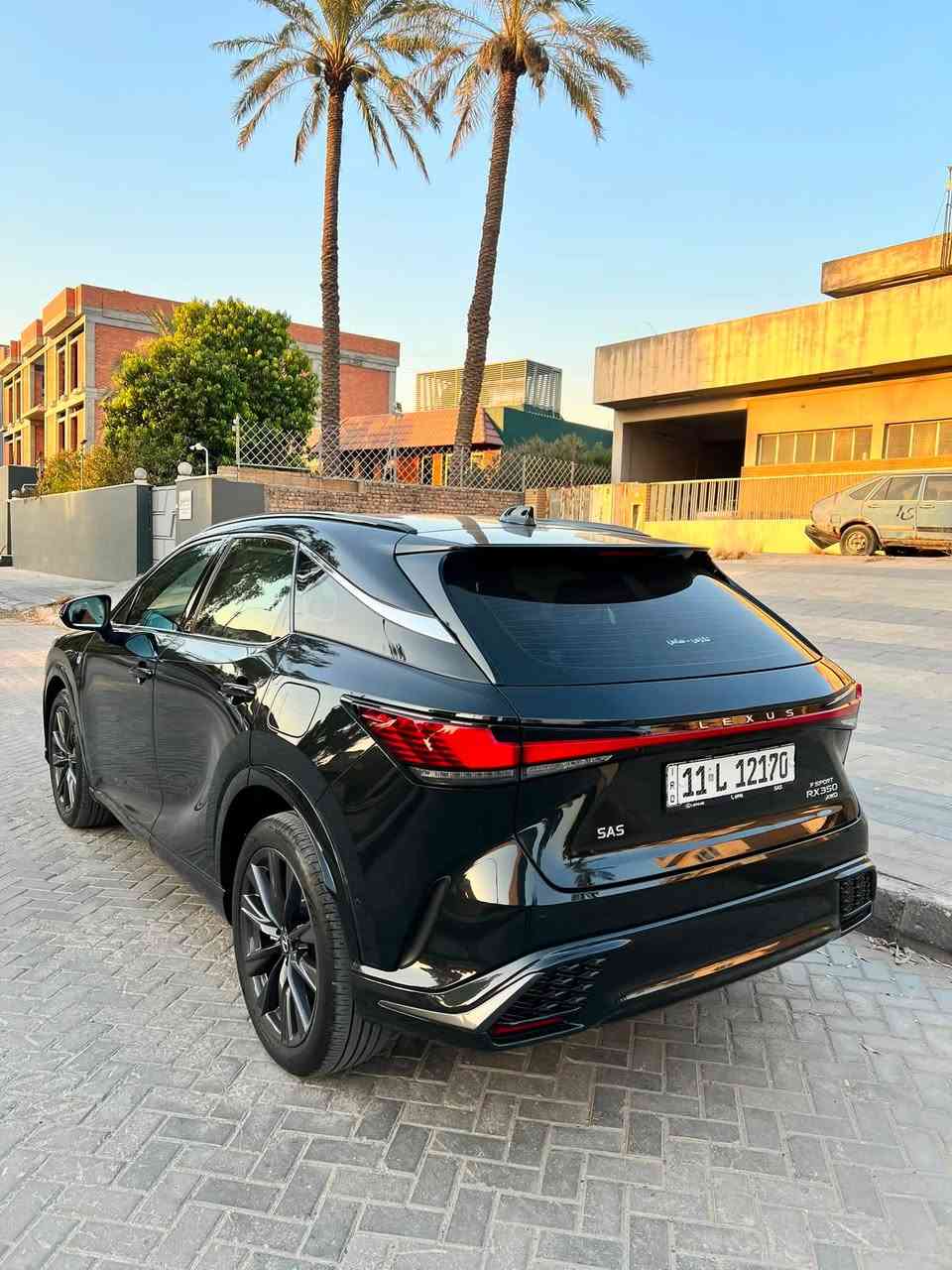 F SPORT RX350 السلام عليكم لكزس
خليحي لكزس بغداد 2023 تحت الضمان إلى سنة 28 شهر السادس كل صيانته ب بشركة لكزس السيارة فول مواصفات داخل احمر 3 شاشات  كشنات خلفية كهرباء ٥ كامرات داتشو أعلى مواصفات السيارة ماشية 70 الف بس بحالة الشركة بدون اي ملاحظة مكفولة من البارد والصبغ جاهزة بدون اي نقص مكان السيارة الكاظمية

السعر 44,500$ هاتف ***********/***********

$
