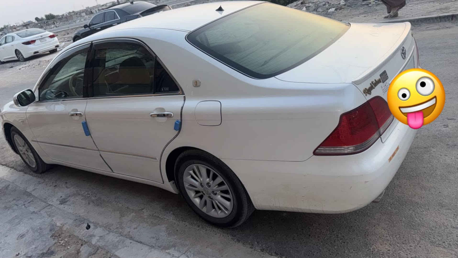 سلام عليكم.شاهينه 2004 مكينه كير حداديه تخم تاير ويلكب تسجيل جديد رقم أنكليزي برده 3دكم. كفاله كص ونقل وضربه السعر 135وبيها العنوان البصره رقم الهاتف ***********
