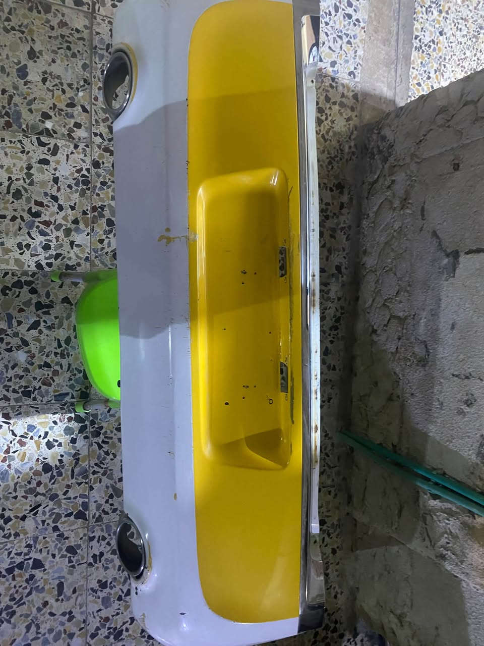 السلام عليكم عندي دعاميات اوبامه مديل 12الاسود20والصفره75وعندي صندوك اصفر ب25وبي مجال والايتات جدد واحدبيهن بي تراب طاب جوه 75وبي مجال ودوسات شوي تعبانات ب15وبيهن مجال  مكاني البصره وهاذه رقمي*********** راسلني وتدلل
