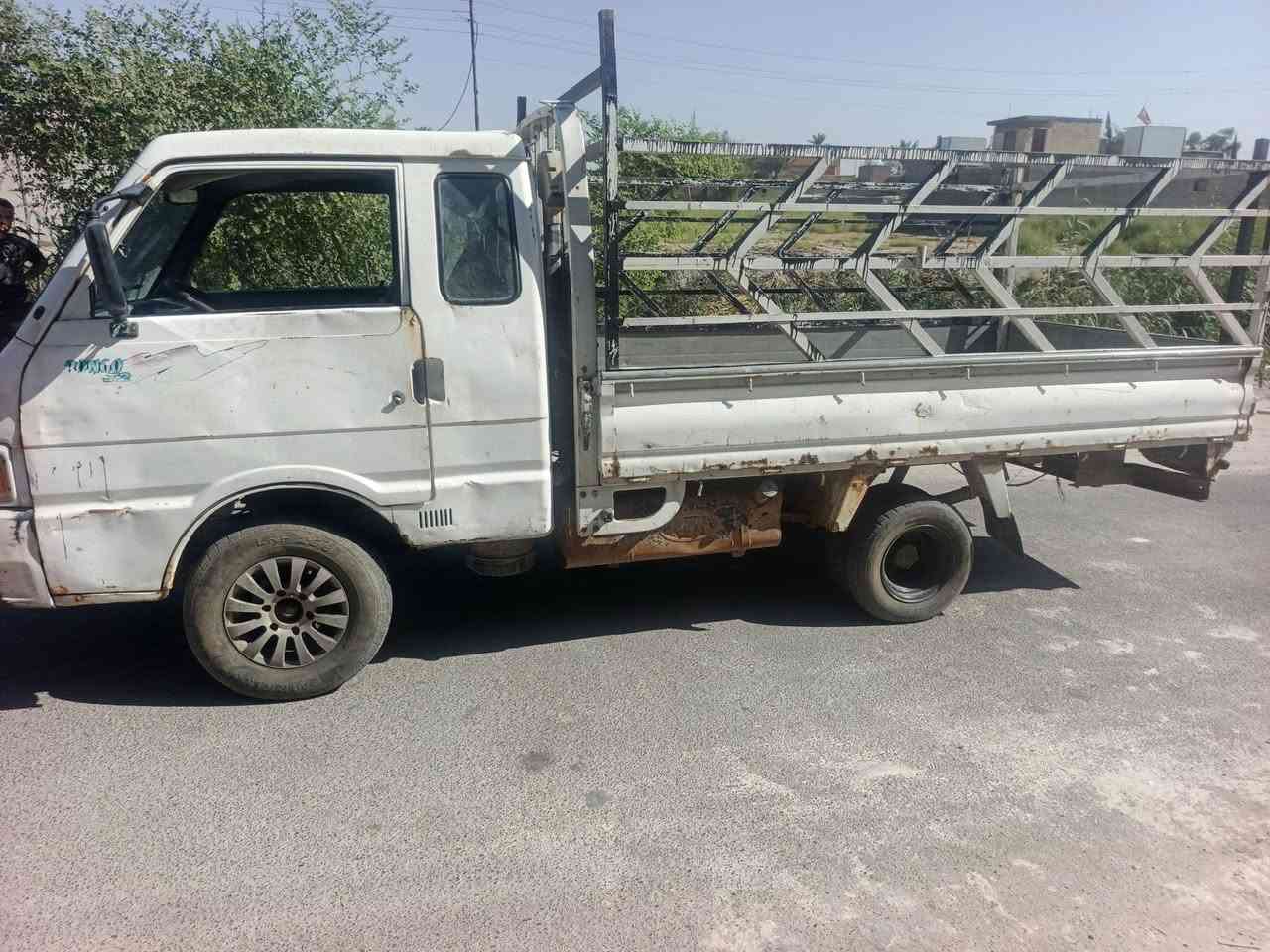 السلام عليكم
كيا بنكو حمل للبيع موديل ٩٦ مكفوله كفاله عامه كير محرك شاصي رقم الشاصي اشعار 
السعر ٤٥ وبيه مجال مكان بغداد 
***********
