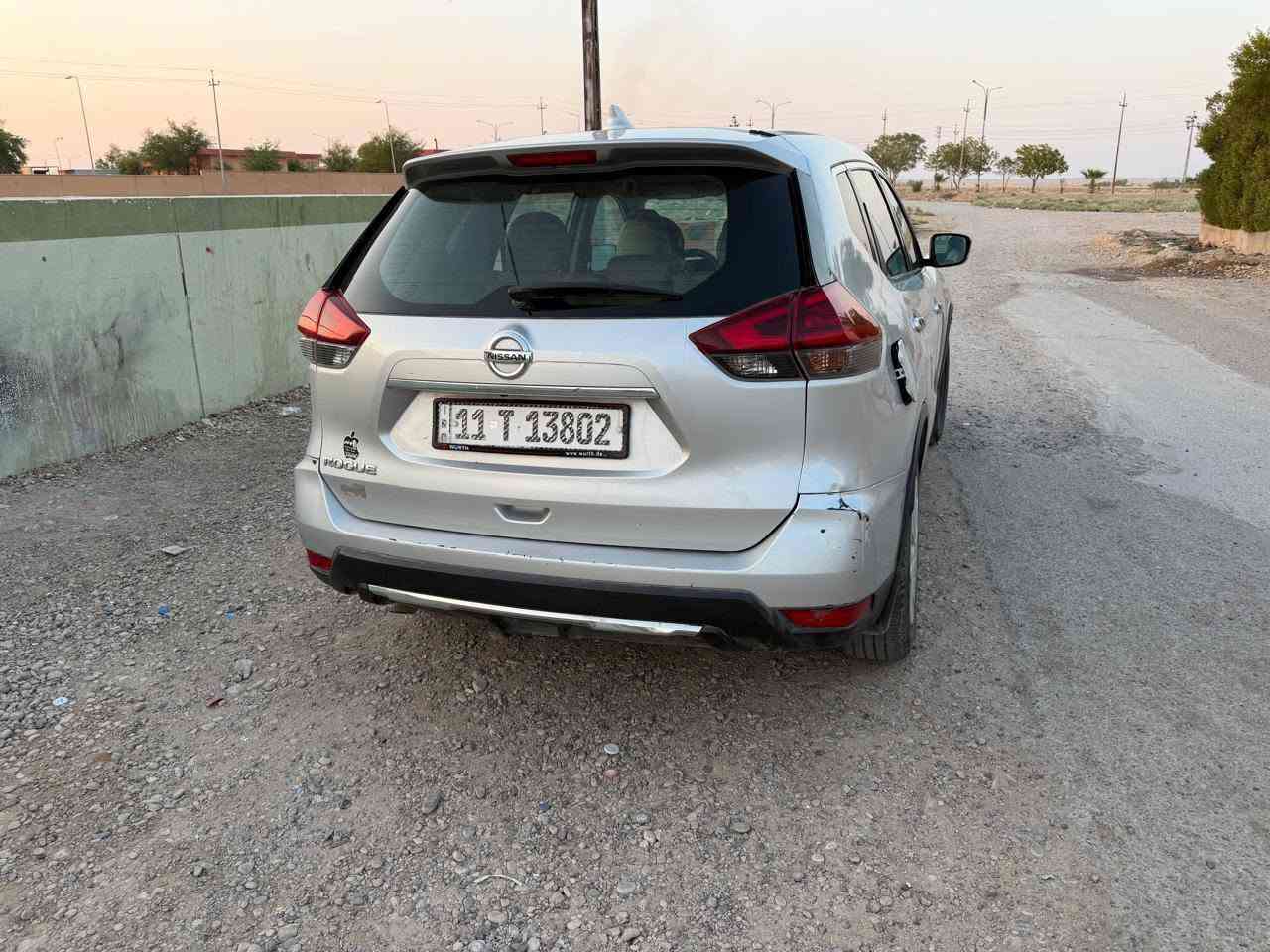 نيسان روج موديل 2018 مكينة 2500 يعني 4مرغوب تحكم استيرن شاشة صغير كاميرة رادار تبريد قطعتين مكينة جديد ضرر تبديل بونيد سنويه جديد بسمي سعر 140$ عنوان ديالى جبارة رقم الهاتف ***********
