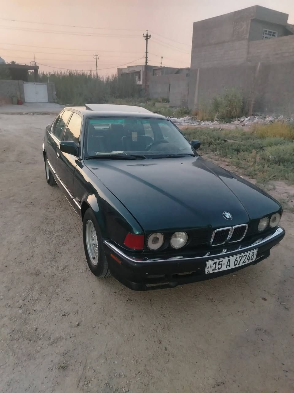 سلام عليكم بي ام موديل 1993 فول موصفات كشانه جلد + كهرباء تخم تايد صدر أمامي خلفي كير ومكينه حاويه  سنويه ل 30 تبريد ثلج  سعر 50 وبيه مجال رقم التواصل *********** الكورك *********** مكان فلوجه صقلاويه
