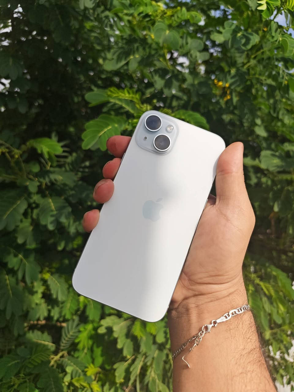 ايفون 15 بلاص • ١٢٨ • بطاريه ٨٧٪