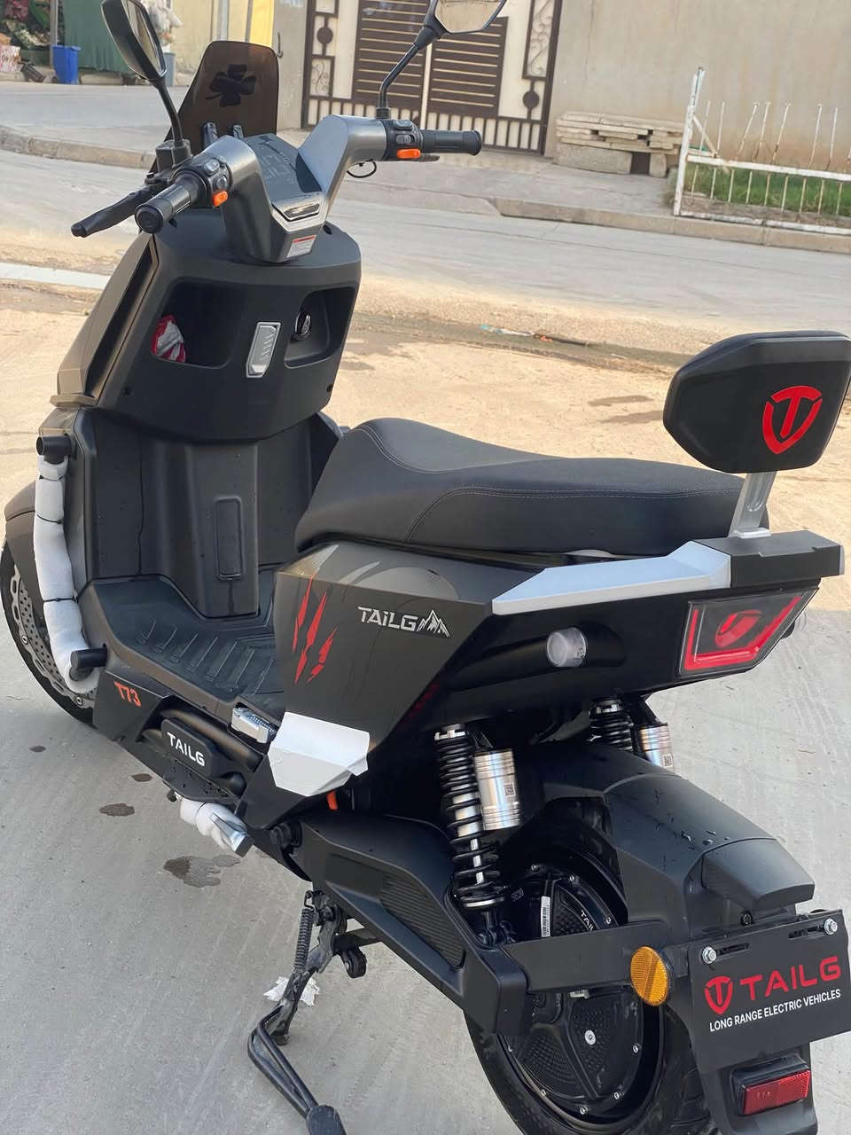 سلام عليكم مأطور شحن
Tailg  الشركه العالميه
رياضي T73 بومه
ملف نحاس بقدره 2000 واط
3 نمر 
سرعه حقيقي 80 طياره كلش سريع

ضمان سنه عقل باتري ملف
مستخدم شهر 
وصل الشراء وظمان موجود ودبل بصمه وسويج 
اللون الاسود الفحمي
اشاير يمين يسار وخلاط رباعي
لايت عالي وناصي  وتاشير

ماطور نظيف وكاعد ومرتب خط تايه بعدو بي 
السعر 
1225 مليون و225 الف
عنواني موصل جانب الأيسر 
*********** بي واتساب
