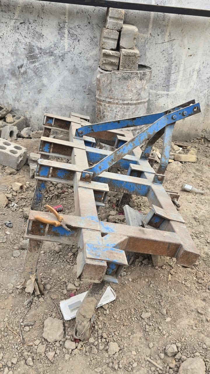 فدان +خرماشه  للبيع 
العنوان ديوانيه / سنيه 
للتواصل ع الرقم ***********

