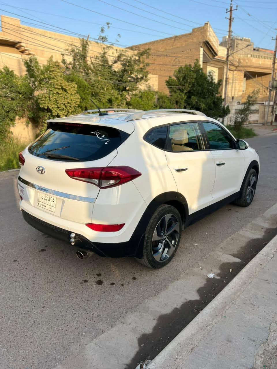 موديل ١٧ أمريكي محرك ٢٠٠٠ بدون ايرباك ودواخل قطعه تبديل اصلي نفس لون و٣ قطع كلير سياره مال جناي جدا نضيفه ماشيه ٩٠ ميل السعر ١٣٥ باسمي جاهزه مراوس باحدث *********** سيديه
