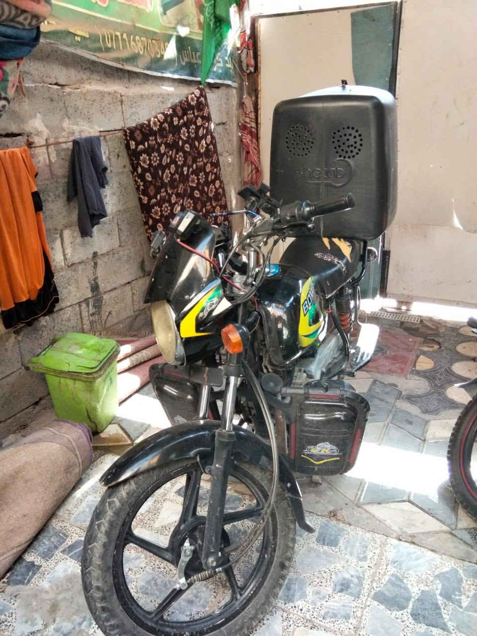 سلام عليكم ورحمه الله وبركاته اخواني دراجه بوكسر كلاسك اوراق دراجه خير من الله ومابيه اي شي تاخذه كبل ع باب الله بيه نقص شغلات خفيفه سعره مليون وبيه مجال مكاني بلديات ستفسار اكثر ***********

