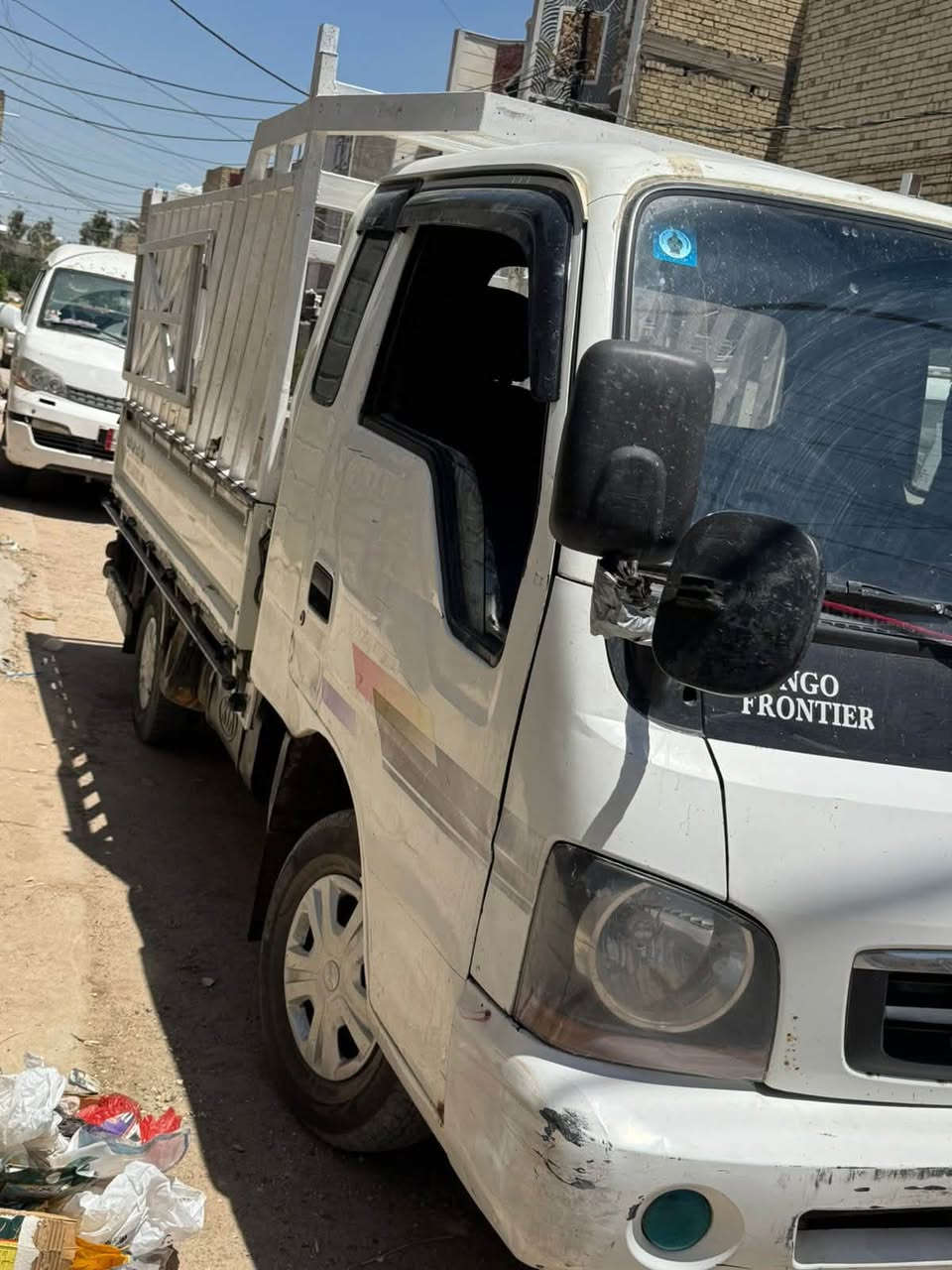سلام عليكم كيه ام عيون لبيع مديل ٢٠٠٢ مكفوله منظريه وتبديل مكاني يغداد بسمي  ***********
