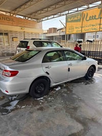 كورلا 2014 للبيع كفاله عامه سياره جديده سبير شركة منازل ماشيه قليل رقم...