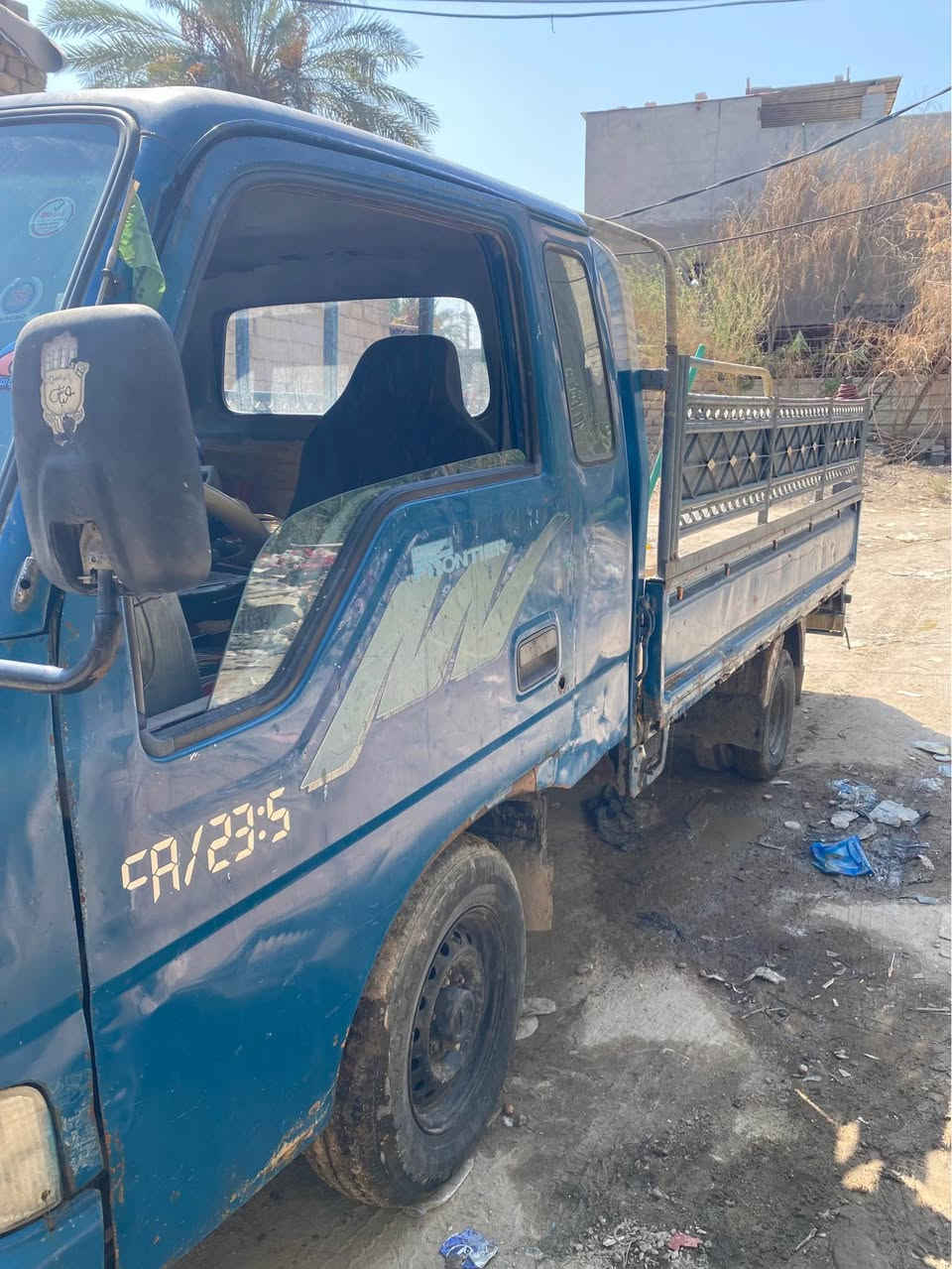 سلام عليكم  كيا فونتيره  موديل 98  رقم ناصريه مكينه وكير نضاف لا تنقص ولا تنفخ مكينه حداديه حلوه لمشط ينكط دهن كهبائيات شغاله ولبدي شوف العين سعره 35بيه مجال مكاني البصره كرمة علي *********** البصرة, العراق
