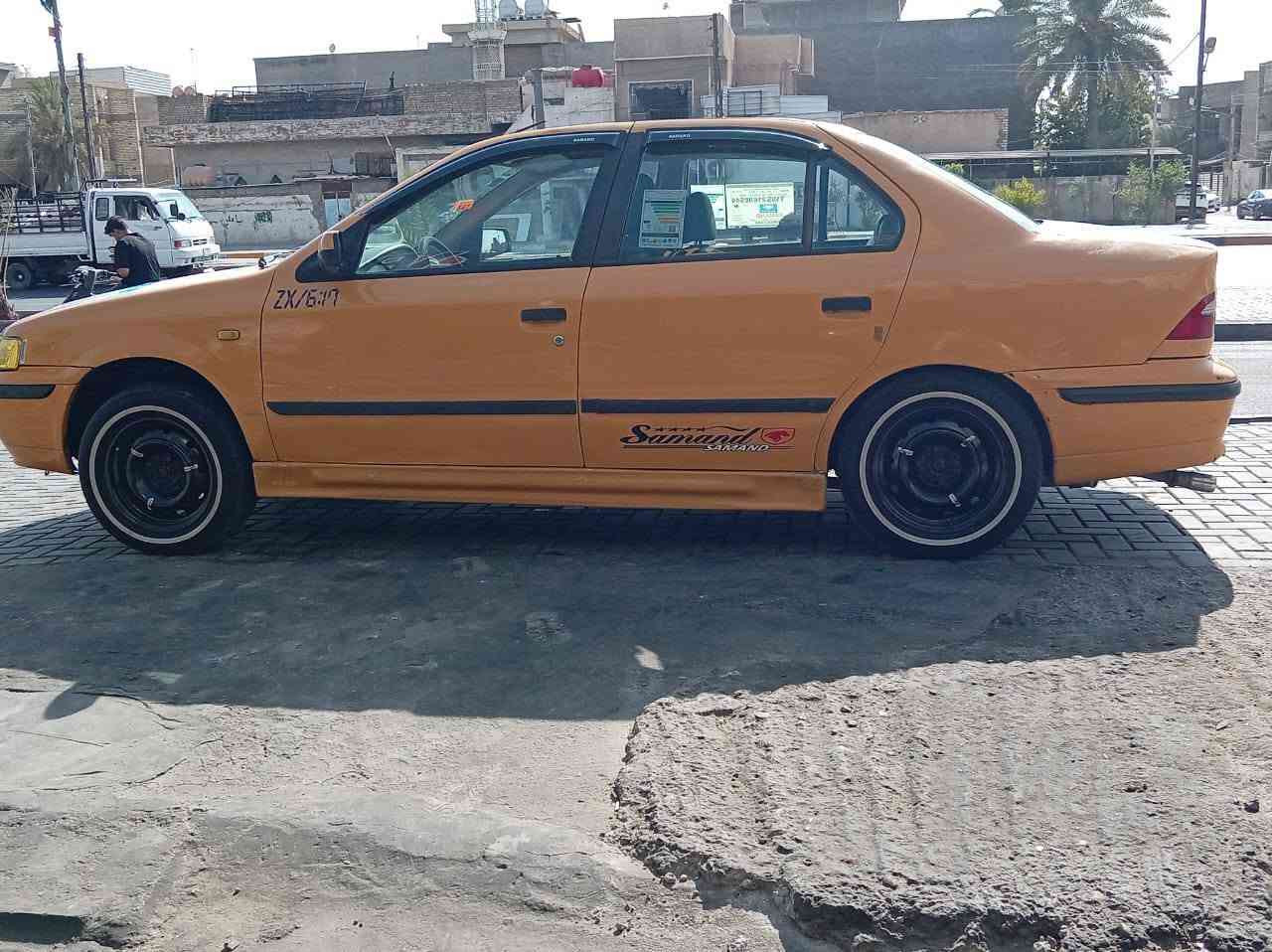 السلام عليكم سيارة سمند للبيع موديل 12 كرستال سنتر لكو كامله كشنات النتره سياره تعبان عليه أي نقص مابيه تبريد ثلاجه ترايك وين متريد مصفره هيه وغارمه  سياره بأسمي تحويل ثاني يوم السعر35 وبيه مجال قليل العنون بغداد حي العامل الاتصال على الرقم ‏‪***********‬‏

