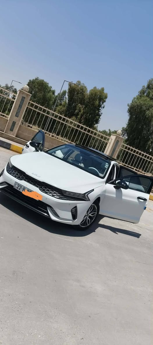 سلام عليكم للبيع كيا فايف موديل ٢٣خليجي مكفوله كفاله عامه 
سيارة جديدة 
محرك 2000 دوش 
فول موصفات
ماشيه 21 الف 

رقم اربيل 

بسمي

سيارة فول 

فول موصفات 

***********
