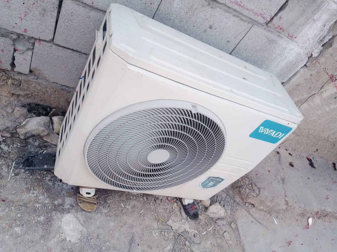 خارجيه طن ونص فول شغاله وبغازهه شرط الشغل السعر 150الف قفل شراي خابرني وبخدمتك غاز 22البصره المعقل ***********
