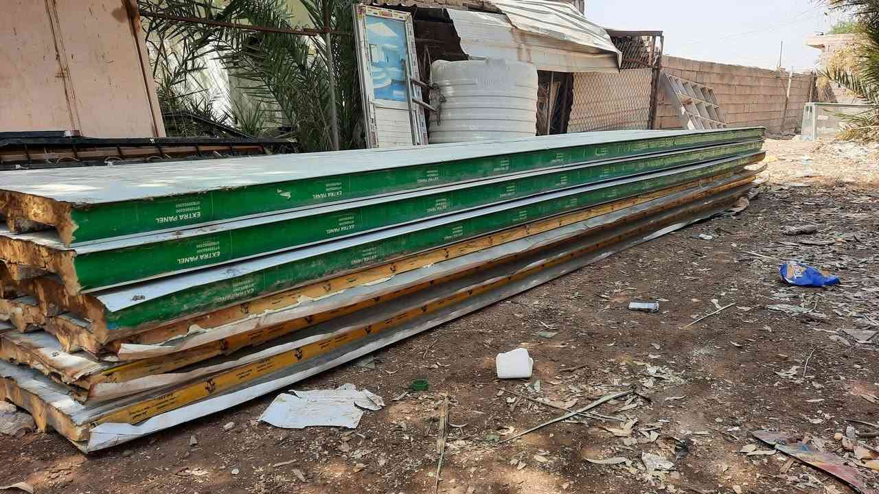 سندويج نضيف للبيع طول 5
6قطع وشباك مترين×مترين ونص في سكلة ابوحسن السويعدي شارع الشمري 
***********
